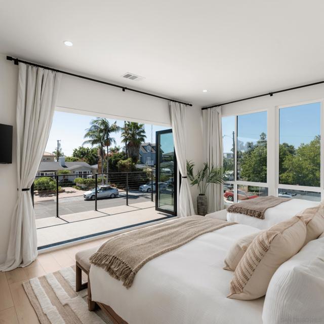 5140 Los Robles Drive, Carlsbad CA: https://media.crmls.org/mediaz/ff9b6569-6c48-4885-bbf9-6c6dc21b5c93.jpg