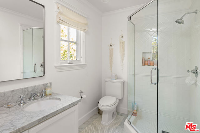 Drew Fenton | 146 N Carmelina Avenue Los Angeles CA | MLS: 7169416