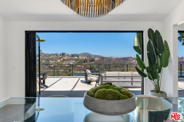 2960 LAKERIDGE Drive, Los Angeles CA: https://media.crmls.org/mediaz/ff9bff0a-e88d-4eb5-ae4a-1f01fcf8c3c8.jpg