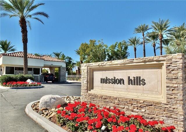 247 Loch Lomond Road, Rancho Mirage CA: https://media.crmls.org/mediaz/ff9c7471-4a6c-4bb2-aad9-109945c73dd0.jpg