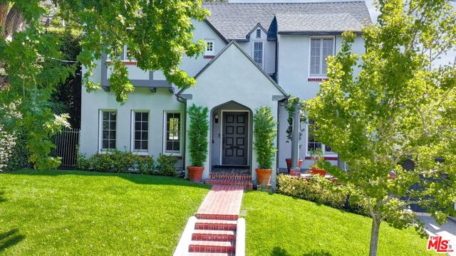 1744 North Gardner Street photo 2