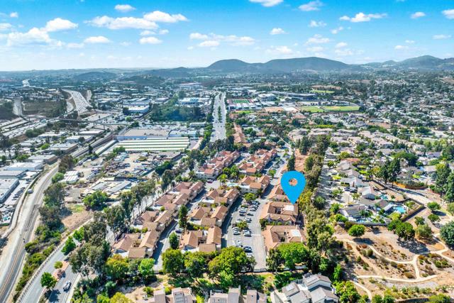 1122 Grape St, San Marcos CA: https://media.crmls.org/mediaz/ff9ce7fc-46b1-408e-9613-6c6b914f4ba6.jpg
