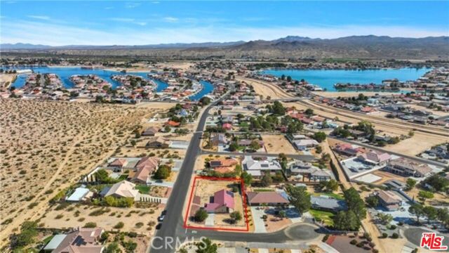 26665 Lakeview Drive, Helendale CA: https://media.crmls.org/mediaz/ff9ce880-2907-4cdc-8426-2a5c101c80f9.jpg