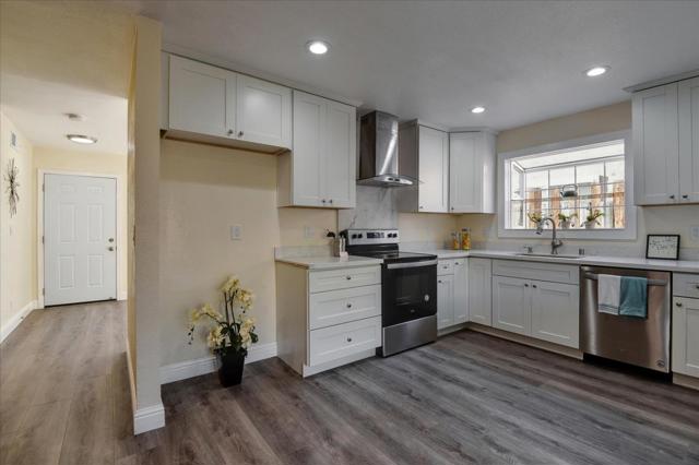 686 Webster Drive, San Jose CA: https://media.crmls.org/mediaz/ff9e8f0b-4910-47b3-95e0-5e102b7ef026.jpg