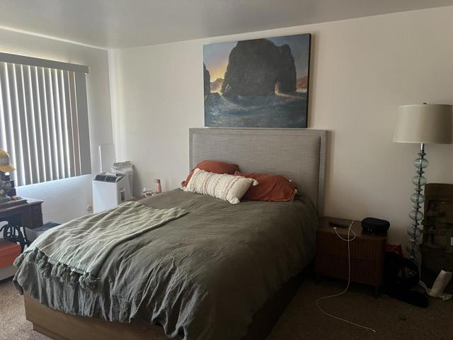19115 Creekside Place, Salinas CA: https://media.crmls.org/mediaz/ff9f3002-c7b3-454b-8f70-2a4b8675f198.jpg