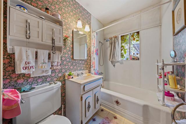 8706 Delta St, La Mesa CA: https://media.crmls.org/mediaz/ff9f69f2-3819-4913-a610-91df63968823.jpg
