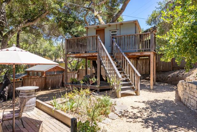 146 Calle De La Ventana, Carmel Valley CA: https://media.crmls.org/mediaz/ffa06520-85ca-43f4-b97c-bb566b9806dd.jpg