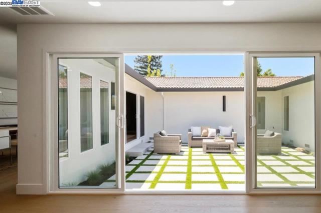 2662 Tuliptree Ln, Santa Clara CA: https://media.crmls.org/mediaz/ffa06734-9576-46a5-b6eb-aeea1074e5b5.jpg