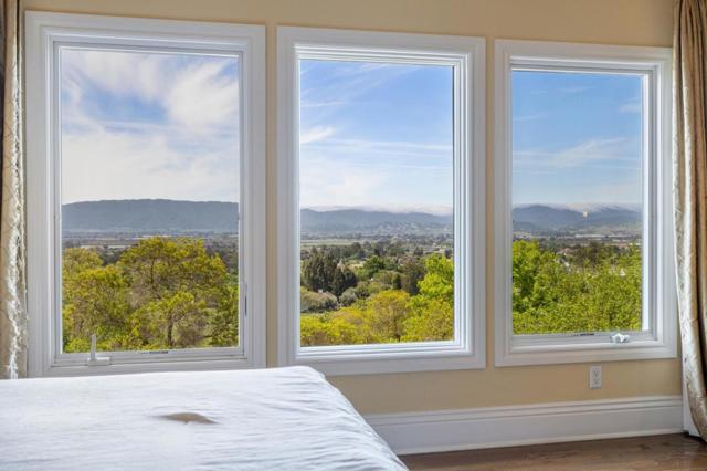 9540 Via Del Oro, Gilroy CA: https://media.crmls.org/mediaz/ffa15e74-8eab-46ba-bddf-06d751a1f9c5.jpg