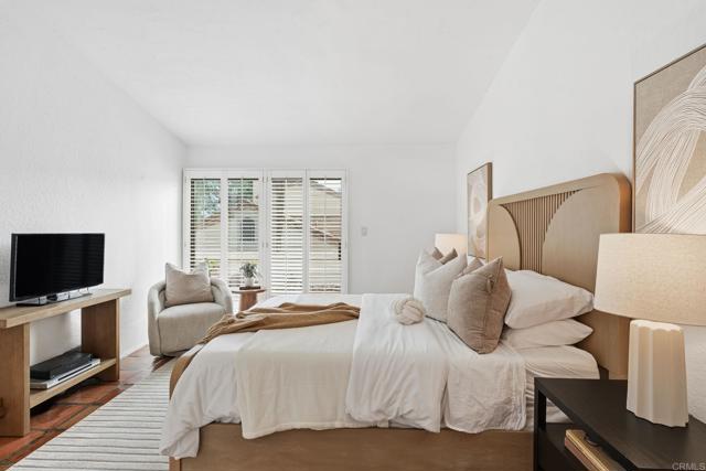 Detail Gallery Image 23 of 50 For 3694 Fallon Cir, San Diego,  CA 92130 - 2 Beds | 2 Baths