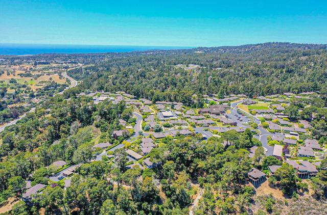 120 Del Mesa Carmel, Carmel CA: https://media.crmls.org/mediaz/ffa1680e-606c-43ec-b6e8-d034be0e3cab.jpg