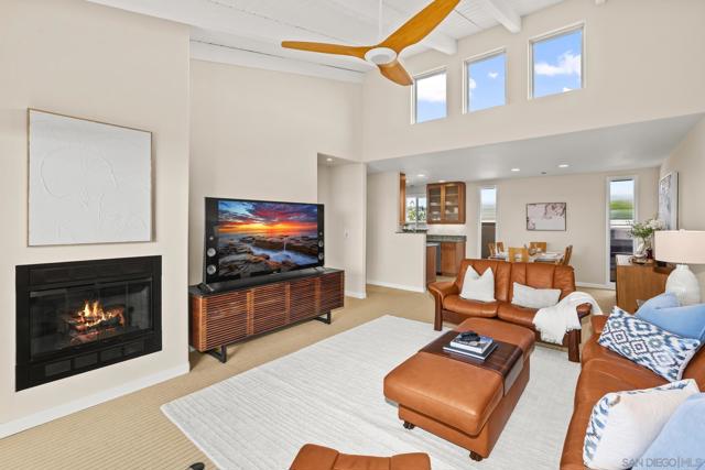 429 S Sierra Ave, Solana Beach CA: https://media.crmls.org/mediaz/ffa19c39-3f71-48f6-aa2c-9ca250200e61.jpg