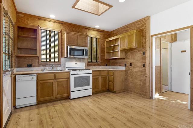 Image 47 of 55 For 31123 Manzanita Crest Road