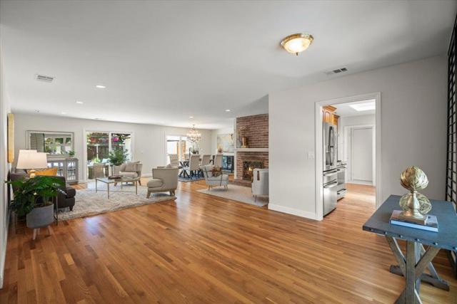 2032 W Hedding Street, San Jose CA: https://media.crmls.org/mediaz/ffa35d7b-203a-4c38-8008-68e956b7b845.jpg