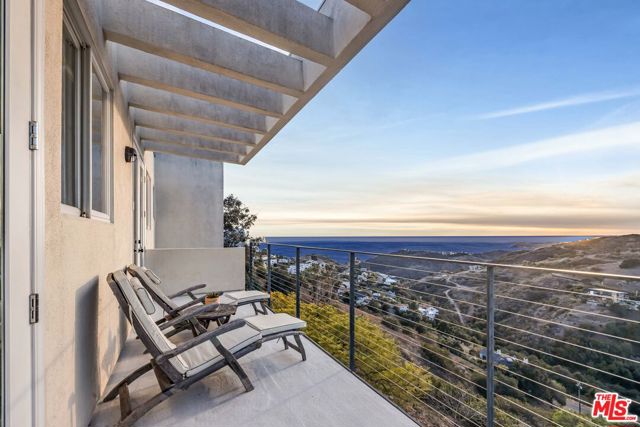2727 Corral Canyon Road, Malibu CA: https://media.crmls.org/mediaz/ffa408c6-96b0-44b9-b0fd-f7e26b1a34e8.jpg