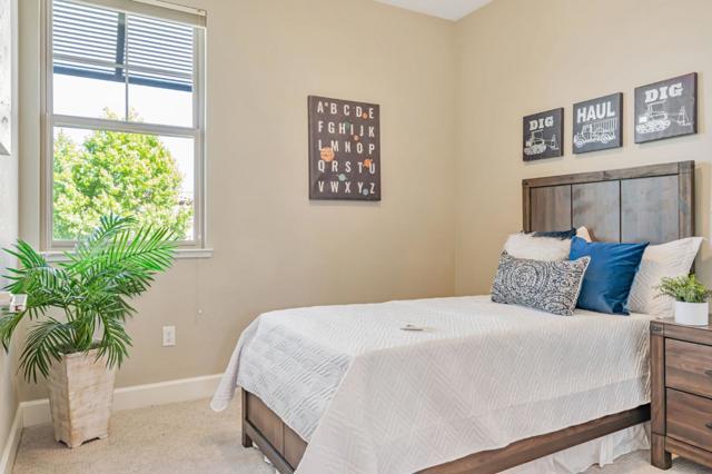 660 Tyrella Avenue, Mountain View CA: https://media.crmls.org/mediaz/ffa4bf05-defa-4947-91d8-e091cfe534b0.jpg