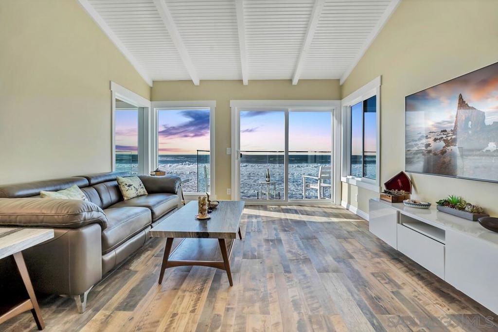 1544 Seacoast Dr, Imperial Beach, CA 91932