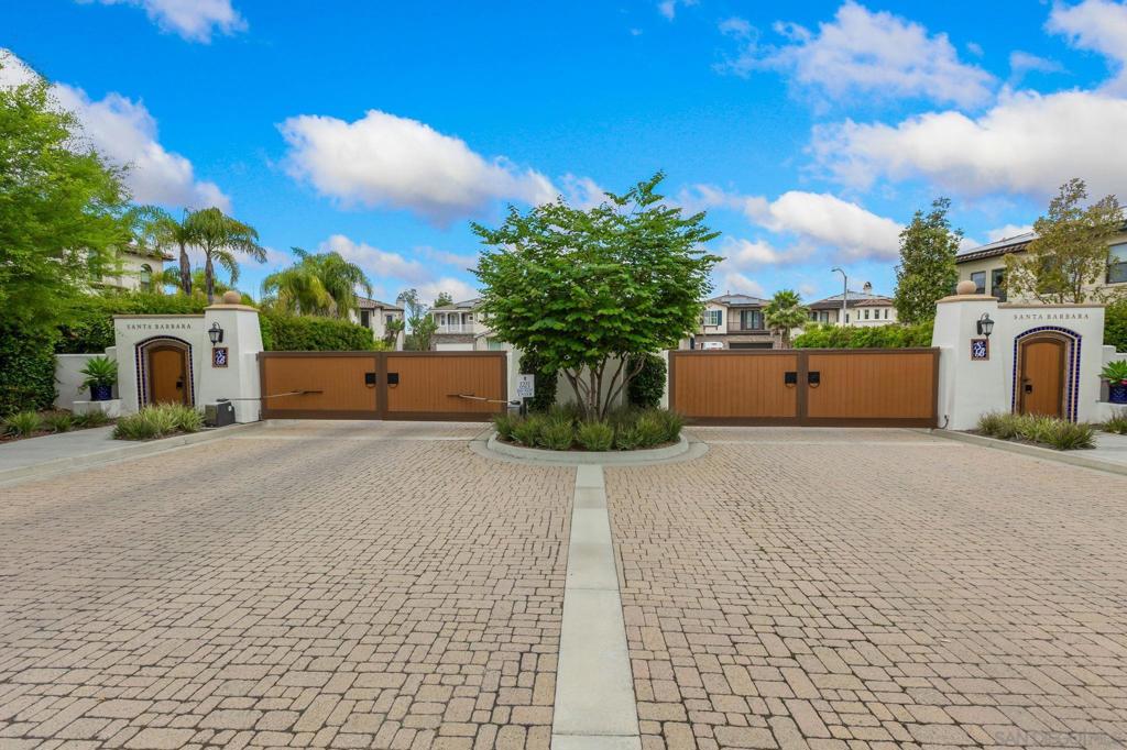 MLS #250041495SD image #32