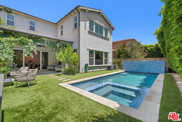 14624 Mccormick Street, Sherman Oaks CA: https://media.crmls.org/mediaz/ffa6f13e-80ad-48bf-a431-14dbf7014fb2.jpg