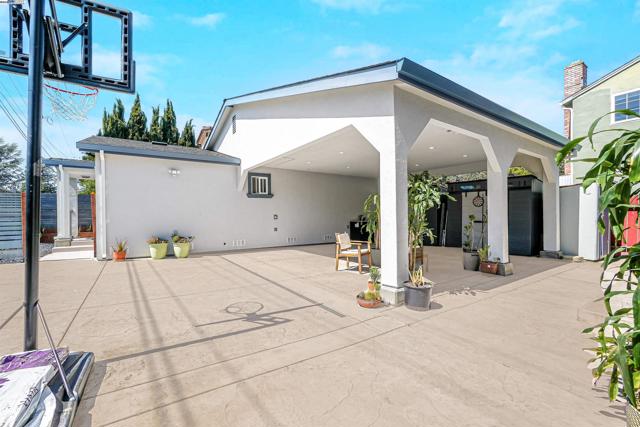 3254 Keith Ave, Castro Valley CA: https://media.crmls.org/mediaz/ffa7bc17-761d-4bd1-85db-e683fa3ae901.jpg