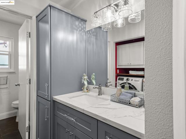 2106 Otis Dr, Alameda CA: https://media.crmls.org/mediaz/ffa80497-cb93-4278-bcd9-e72964a539d5.jpg