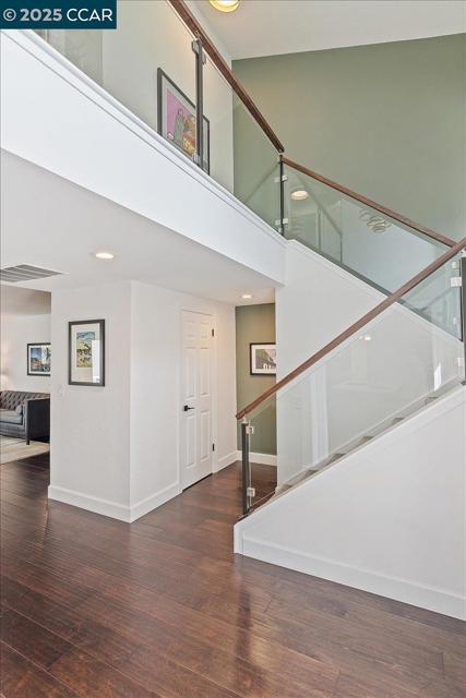5 Doral Dr, Moraga CA: https://media.crmls.org/mediaz/ffa80936-a798-4432-aa5b-4979816821a3.jpg