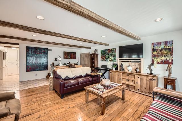 9373 GOYETTE PLACE, Santee CA: https://media.crmls.org/mediaz/ffa82743-a5c3-4a8e-82d6-6b08cefeb197.jpg