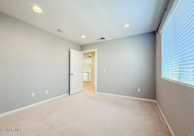 3030 Hollycrest Avenue, Thousand Oaks CA: https://media.crmls.org/mediaz/ffa87626-f9e8-4c96-8f69-b8da7a48b5ab.jpg