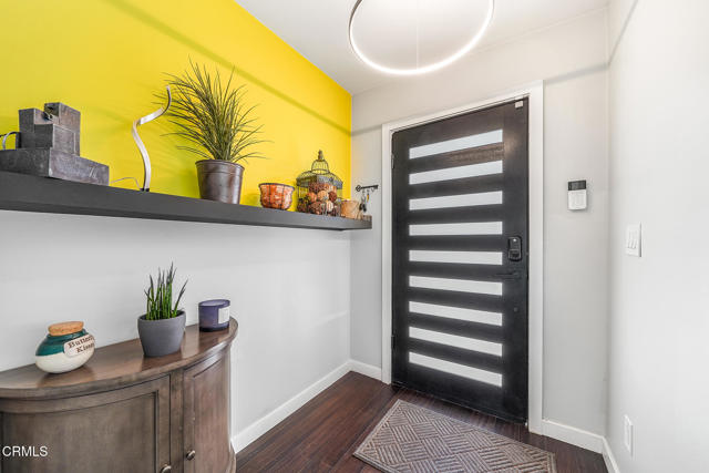 4255 Raynol Street, Los Angeles CA: https://media.crmls.org/mediaz/ffa8fd3a-6319-4676-8f59-da9ff31e877d.jpg