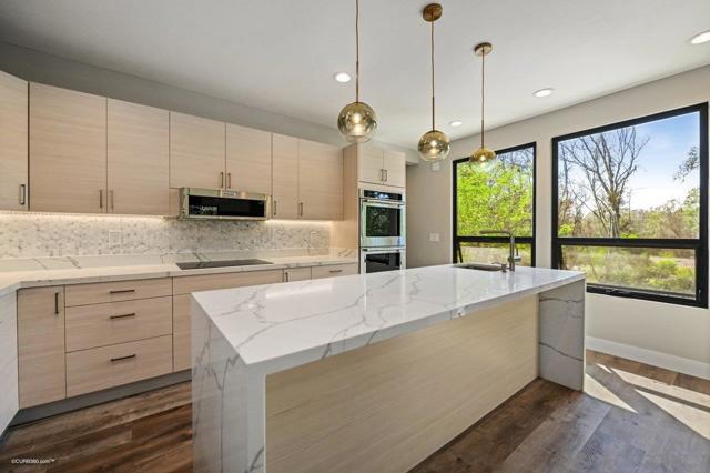 Image 15 of 37 For 6611 Lago Corte