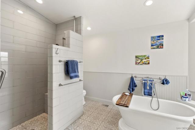 10505 Valle Vista Rd, Lakeside CA: https://media.crmls.org/mediaz/ffa9a50c-0c40-4ce6-a7e9-fc36ede7d775.jpg