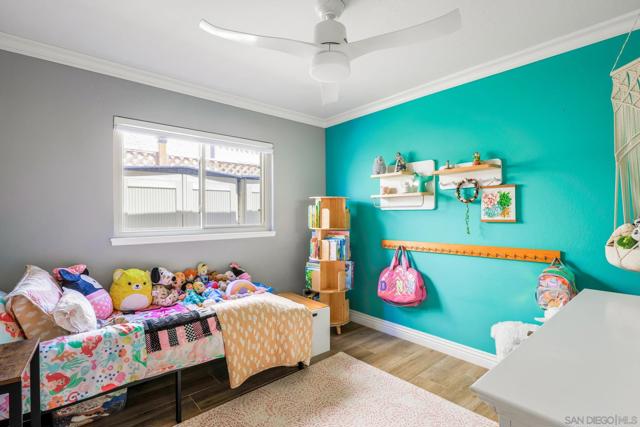 22642 Via Santiago, Mission Viejo CA: https://media.crmls.org/mediaz/ffaabd3f-db27-430d-97b0-c9f09938bf21.jpg