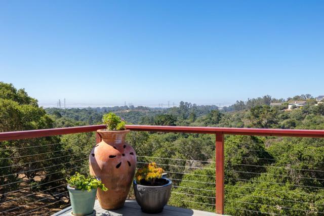 18530 Berta Ridge Place, Salinas CA: https://media.crmls.org/mediaz/ffaaec0f-81de-409f-be15-87b8806d614e.jpg