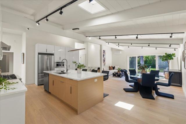 1362 Egret Drive, Sunnyvale CA: https://media.crmls.org/mediaz/ffab86ae-7568-45f7-907e-3eecbfb3fff4.jpg