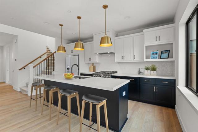 425 Maria Drive, Hollister CA: https://media.crmls.org/mediaz/ffac0cce-4667-439c-8755-14aa5ab2d66d.jpg