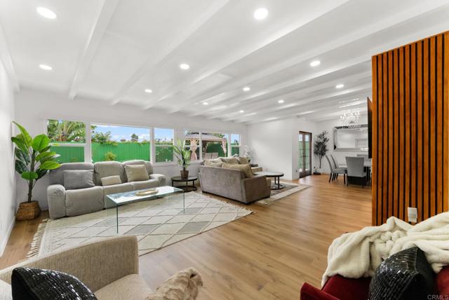 Detail Gallery Image 14 of 43 For 4055 Mount Albertine Ave, San Diego,  CA 92111 - 5 Beds | 4 Baths