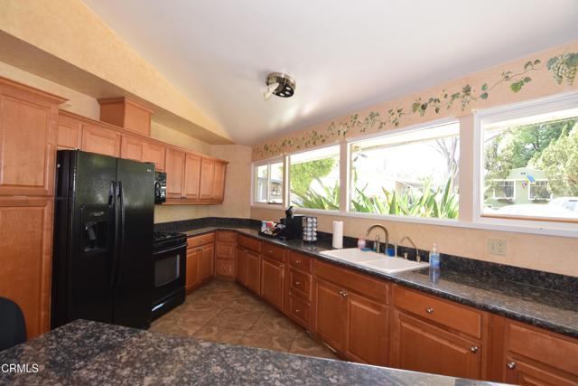 4201 Topanga Canyon Blvd. Boulevard, Woodland Hills CA: https://media.crmls.org/mediaz/ffac45ec-1de1-4ea6-87f2-65f69a09b8ff.jpg