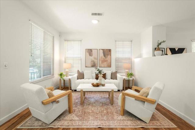 105 Estrada Drive, Mountain View CA: https://media.crmls.org/mediaz/ffac8e95-af9c-482a-9f53-159368b9d871.jpg