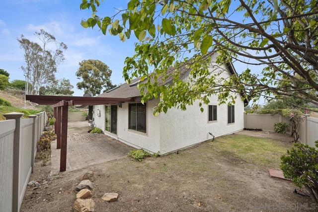 3102 S Granada Ave, Spring Valley CA: https://media.crmls.org/mediaz/ffaca546-09eb-40d8-9edf-411ab86221be.jpg