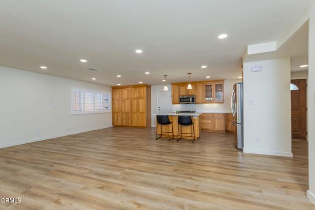 901 Decatur Avenue, Ventura CA: https://media.crmls.org/mediaz/ffacbf36-1df8-406b-b63e-8456516f5236.jpg