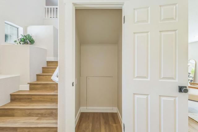6371 Blackberry Court, Gilroy CA: https://media.crmls.org/mediaz/fface9db-a015-48b1-b1ad-c2856fe3f833.jpg