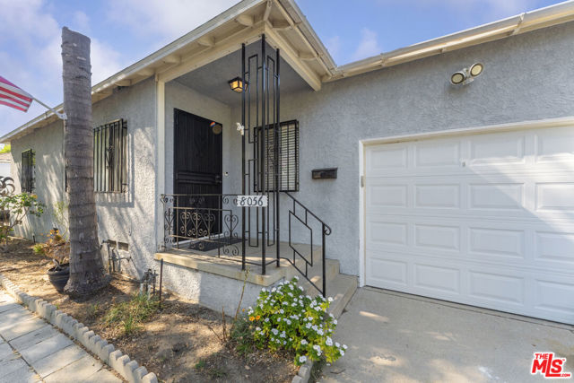 8056 Wakefield Avenue, Panorama City CA: https://media.crmls.org/mediaz/ffadc264-2aba-416a-a6da-5ec0dd5611ee.jpg