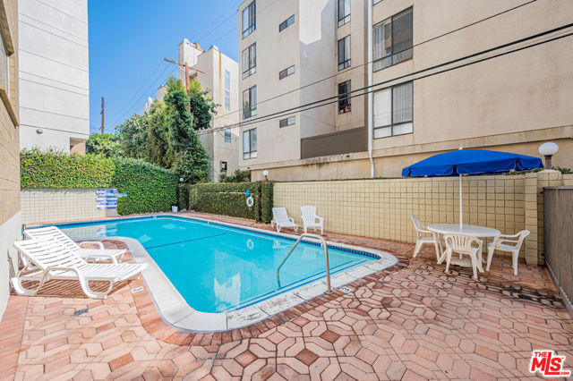 1300 Midvale Avenue, Los Angeles CA: https://media.crmls.org/mediaz/ffb15c0e-66c7-409b-97d0-7243a7ddc2c4.jpg
