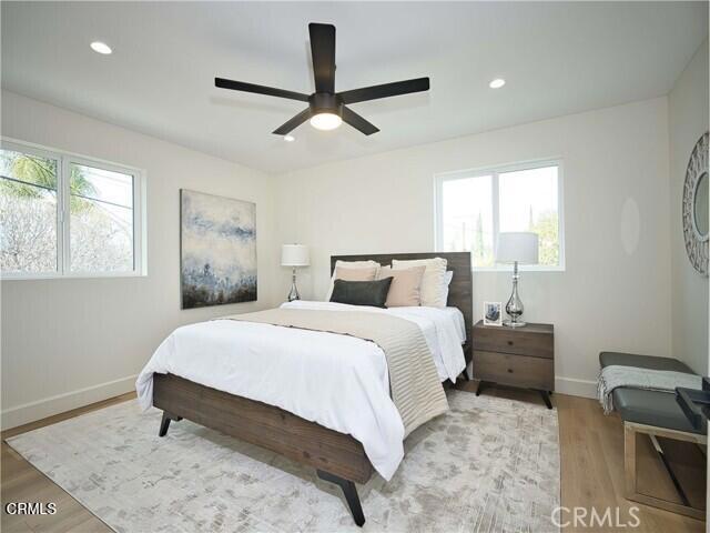 Detail Gallery Image 4 of 11 For 7219 Fallbrook Ave, West Hills,  CA 91307 - 3 Beds | 3/1 Baths