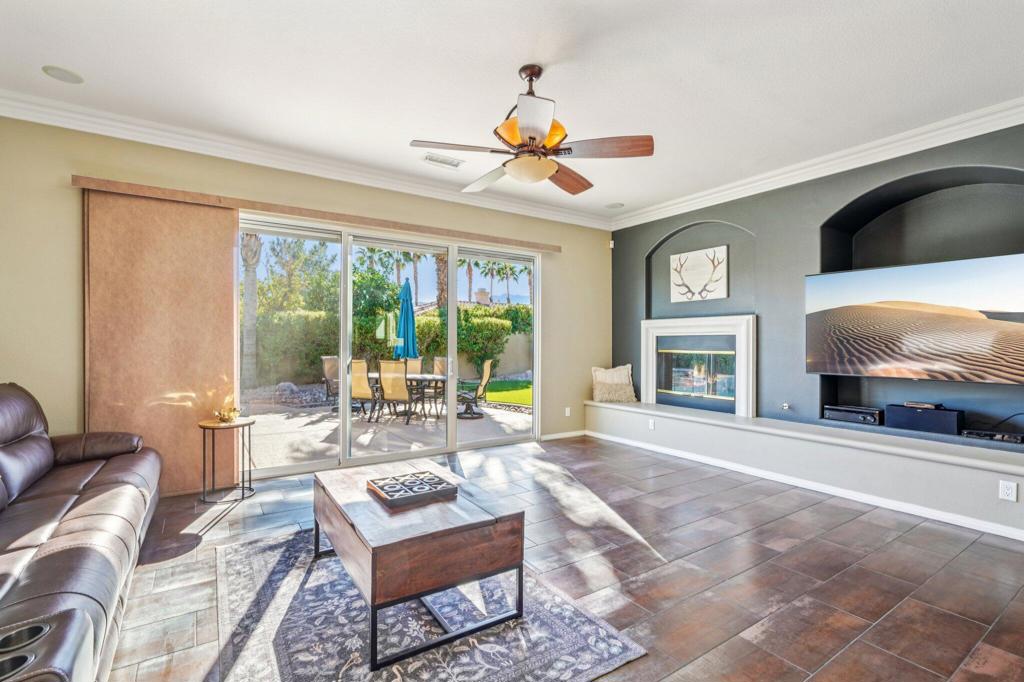 MLS #219139348DA image #8