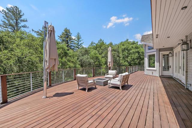 3 Vintage Court, Woodside CA: https://media.crmls.org/mediaz/ffb2d521-4af1-448c-b10e-b03790901760.jpg