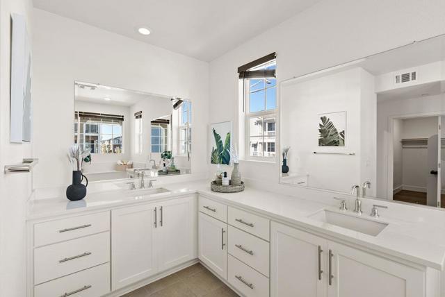 9476 Seawind Way, Newark CA: https://media.crmls.org/mediaz/ffb35c75-d153-4e60-b017-fc38c1c4d80d.jpg