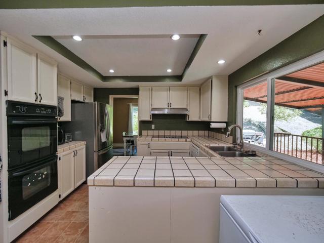 5909 Amend Road, El Sobrante CA: https://media.crmls.org/mediaz/ffb41cc7-119c-406c-930c-f8dff7145eeb.jpg