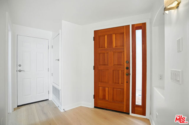 6440 Lunita Road, Malibu CA: https://media.crmls.org/mediaz/ffb4a865-1f95-47dd-b15c-d8daf7e96c22.jpg