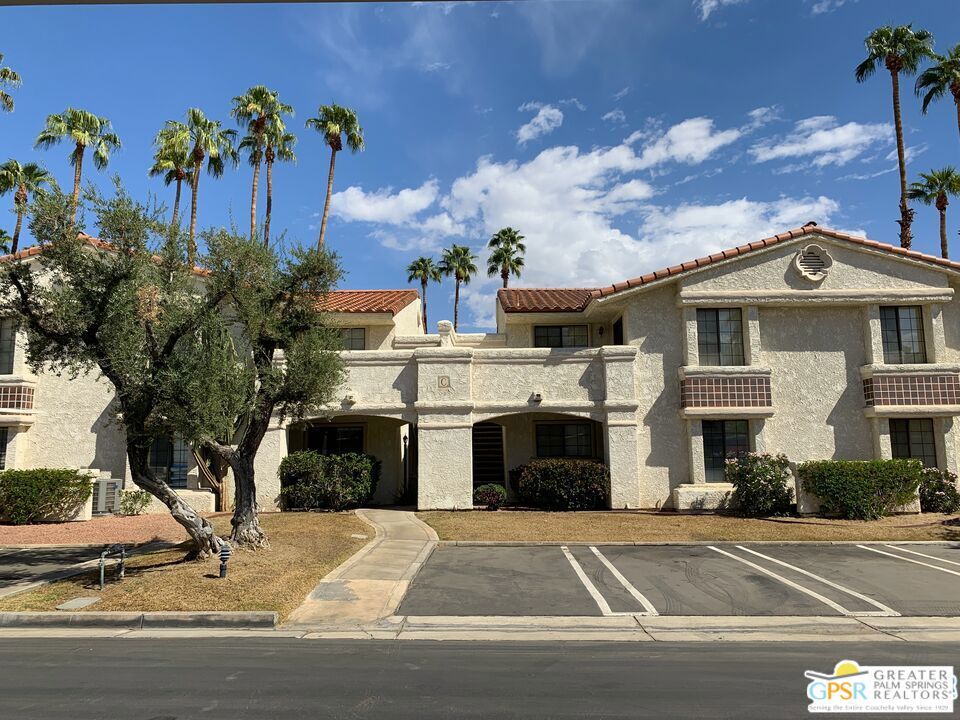 2001 E Camino Parocela #C18